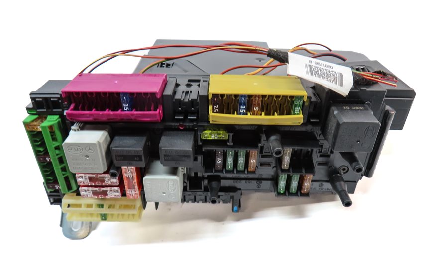 Thumbnail 6: 11-15 MERCEDES C250 C300 C350 (W204) REAR SIGNAL ACQUISITION CONTROL MODULE SAM