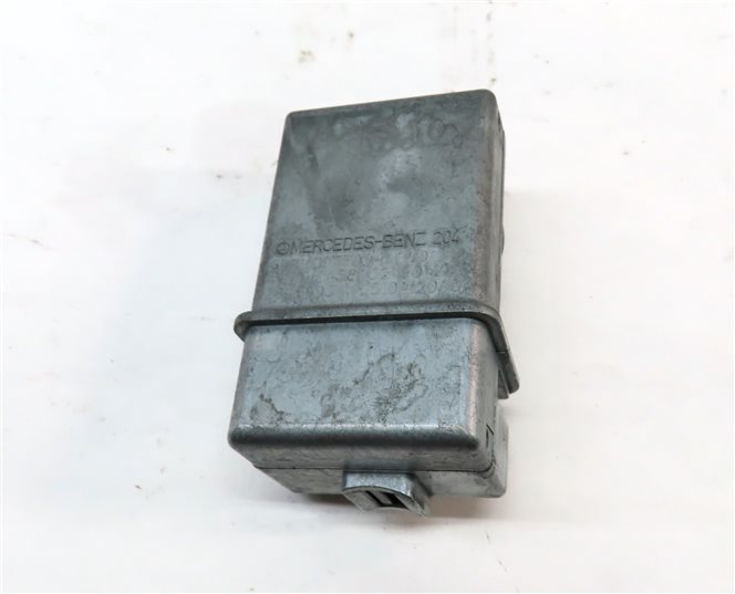 Thumbnail 4: 2013 MERCEDES C300 (W204) LEFT DRIVER STEERING COLUMN LOCK CONTROL MODULE