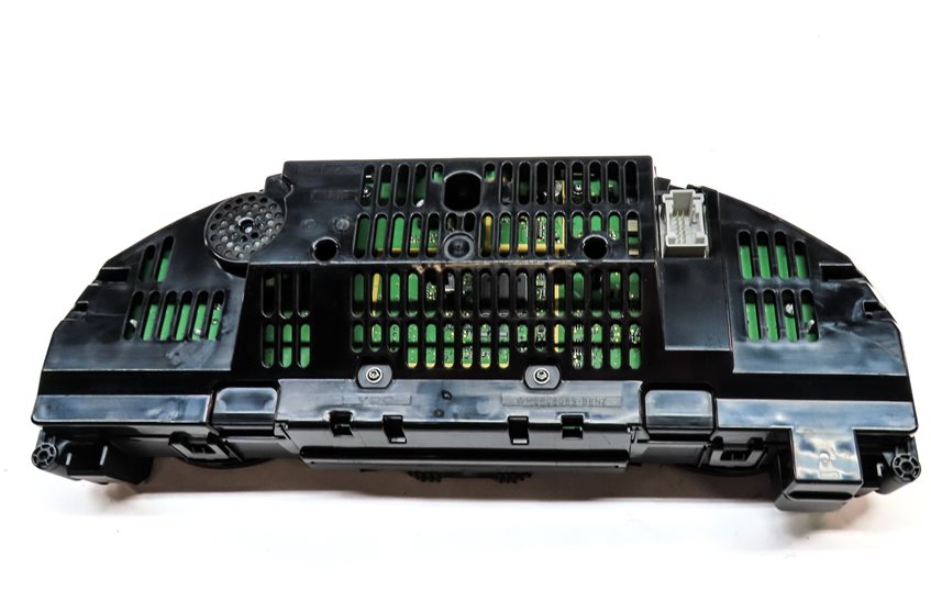 Thumbnail 6: 2013 MERCEDES C-CLASS (W204) SPORT SPEEDOMETER INSTRUMENT GAUGE CLUSTER (156k)