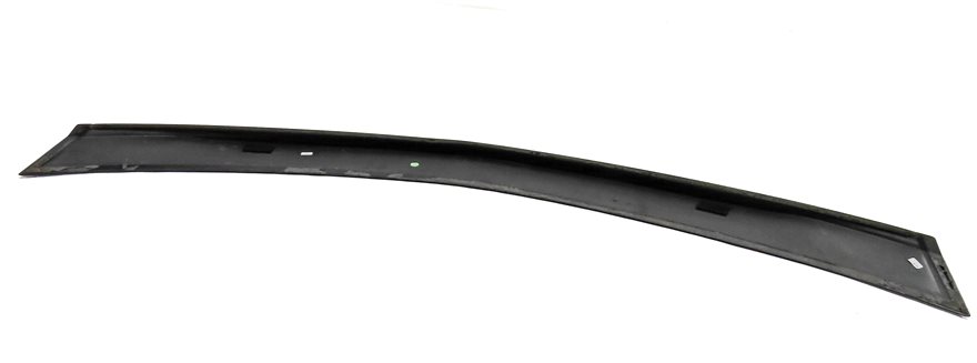 Thumbnail 6: 2013 MERCEDES C300 (W204) REAR TRUNK LID SPOILER TRIM PANEL (Gray)