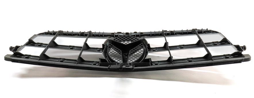 Thumbnail 6: 08-12 MERCEDES C-CLASS (W204) FRONT HOOD GRILLE AIR VENT TRIM (SPORT PACKAGE)