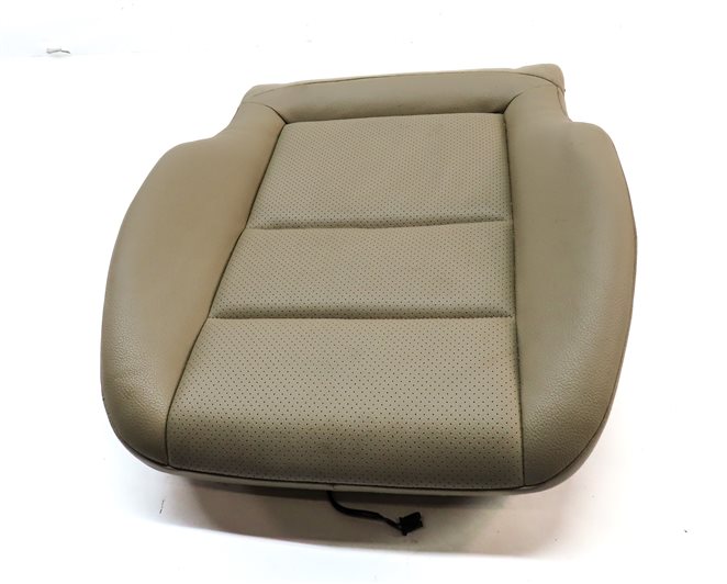 Thumbnail 2: 2013 MERCEDES C300 (W204) FRONT RIGHT LOWER MEMORY HEATED SEAT CUSHION (Beige)