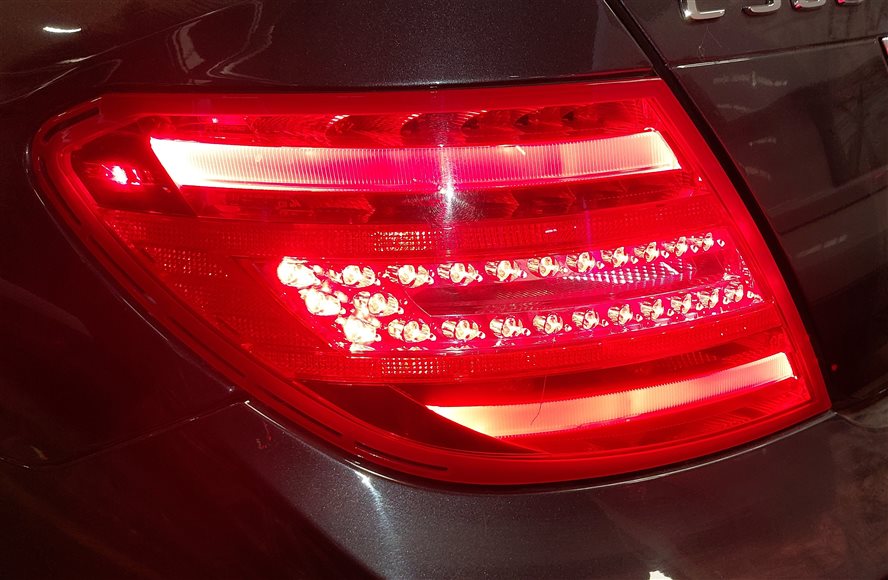 Thumbnail 2: 2012-2015 MERCEDES BENZ C250 C300 C350 (W204) LEFT DRIVER TAILLIGHT BRAKE LIGHT