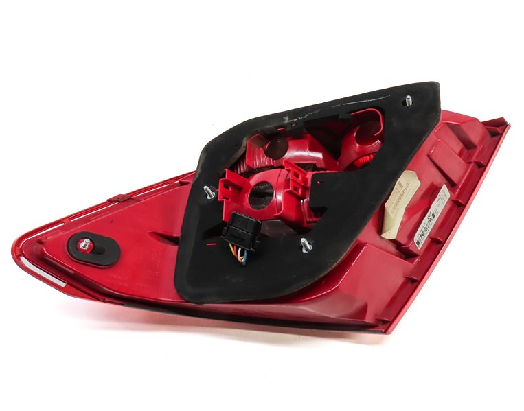 Thumbnail 5: 2012-2015 MERCEDES BENZ C250 C300 C350 (W204) LEFT DRIVER TAILLIGHT BRAKE LIGHT