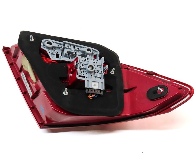 Thumbnail 5: 12-15 MERCEDES BENZ C250 C300 C350 (W204) RIGHT PASSENGER TAILLIGHT BRAKE LIGHT