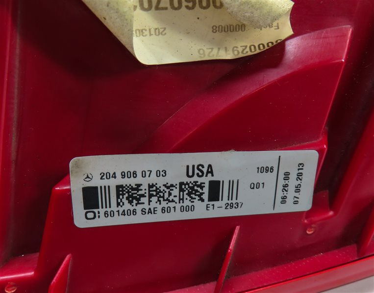 Thumbnail 6: 12-15 MERCEDES BENZ C250 C300 C350 (W204) RIGHT PASSENGER TAILLIGHT BRAKE LIGHT