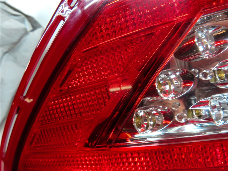 Thumbnail 8: 12-15 MERCEDES BENZ C250 C300 C350 (W204) RIGHT PASSENGER TAILLIGHT BRAKE LIGHT