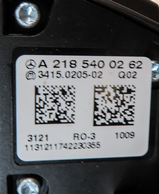 Thumbnail 7: 2013 MERCEDES C300 (W204) FRONT DRIVER STEERING WHEEL CONTROL SWITCHES w/TRIM