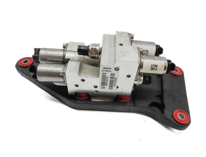 Thumbnail 2: 2007 BMW X5 (E70) 4.8L (N62) ENGINE DYNAMIC DRIVE HYDRAULIC PUMP VALVE BLOCK
