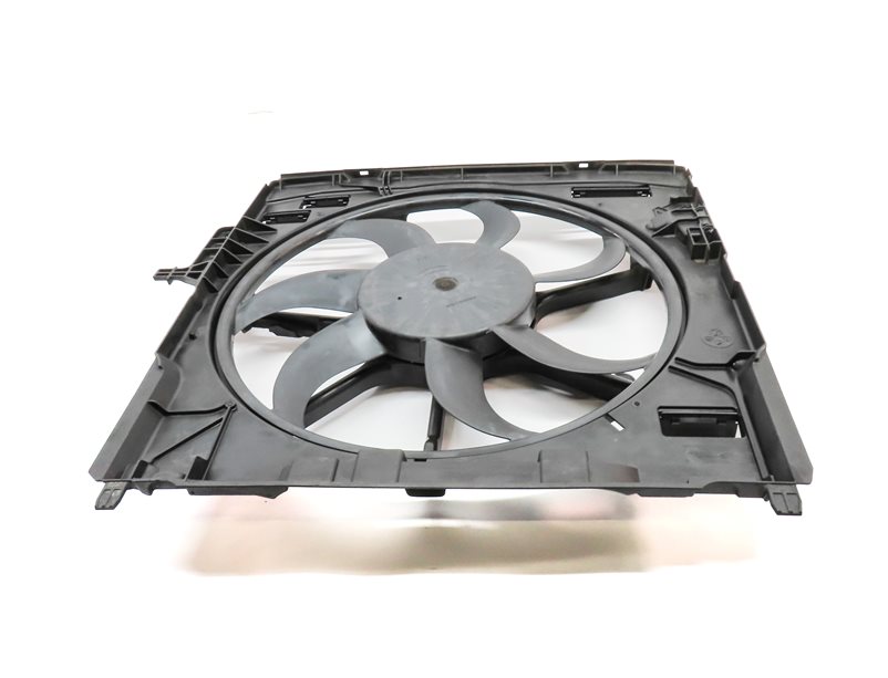 Thumbnail 2: 2007-2010 BMW X5 (E70) RADIATIOR COOLING FAN MOTOR w/ SHROUD (600 WATT)