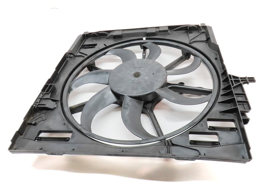 Thumbnail 4: 2007-2010 BMW X5 (E70) RADIATIOR COOLING FAN MOTOR w/ SHROUD (600 WATT)
