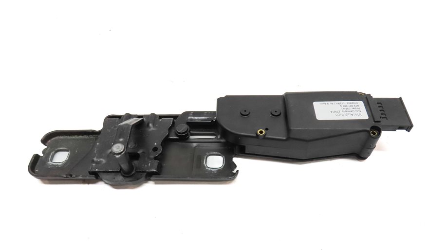 Thumbnail 5: 2015 AUDI Q7 (4L) REAR TRUNK TAILGATE HATCH LID LOCK LATCH STRIKER PLATE