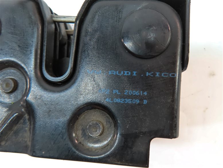 Thumbnail 7: 2015 AUDI Q7 (4L) FRONT HOOD BONNET LID LOWER LOCK LATCH CABLE ACTUATOR