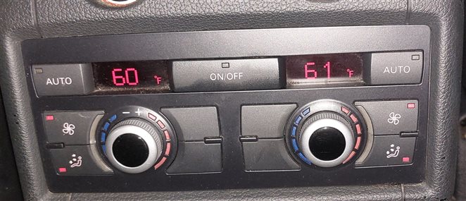 Thumbnail 2: 2015 AUDI Q7 (4L) REAR HEAT AIR AC HVAC CLIMATE CONTROL PANEL