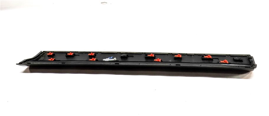 Thumbnail 5: 10-15 AUDI Q7 (4L) FRONT LEFT DRIVER LOWER DOOR TRIM MOULDING w/OFF ROAD (Gray)