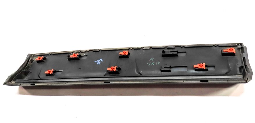 Thumbnail 5: 10-15 AUDI Q7 (4L) REAR LEFT LOWER DOOR TRIM MOULDING w/OFF ROAD (Gray)