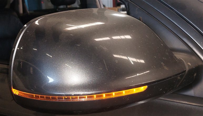 Thumbnail 2: 2013-2015 AUDI Q7 (4L) RIGHT PASSENGER P-FOLD BLIND SPOT DOOR MIRROR (Gray)