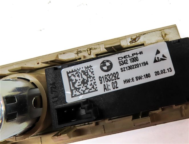 Thumbnail 6: 2014 BMW X3 (F25) REAR HEAT HEATED SEAT CONTROL SWITCH w/12V SOCKET (BEIGE)