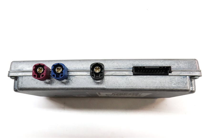 Thumbnail 5: 2011-2014 BMW X3 (F25) SIDE VIEW CAMERA CONTROL MODULE