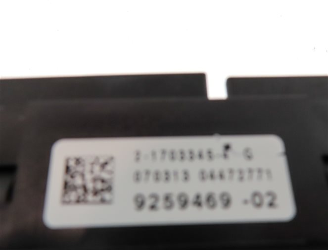 Thumbnail 5: 2013-2014 BMW X3 (F25) REAR TRUNK FUSE BOX POWER JUNCTION RELAY BOX
