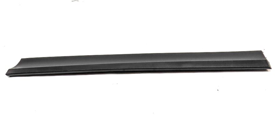 Thumbnail 2: 11-18 BMW X3 X4 (F25 26) FRONT LEFT LOWER DOOR MOULDING TRIM (w/o M or X-LINE)