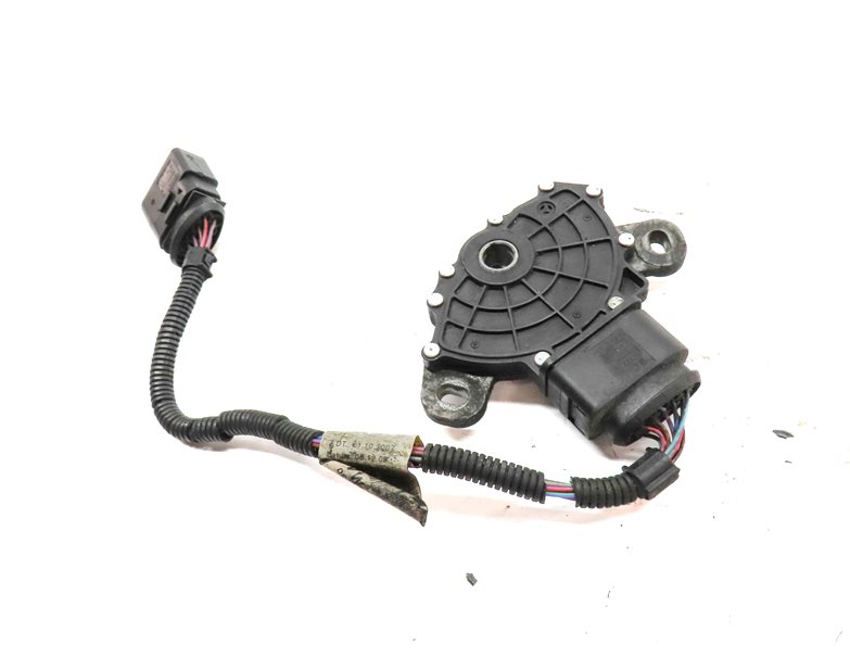 Thumbnail 2: 2010 PORSCHE CAYENNE (957) 3.6L AUTOMATIC TRANSMISSION NEUTRAL SAFETY SWITCH