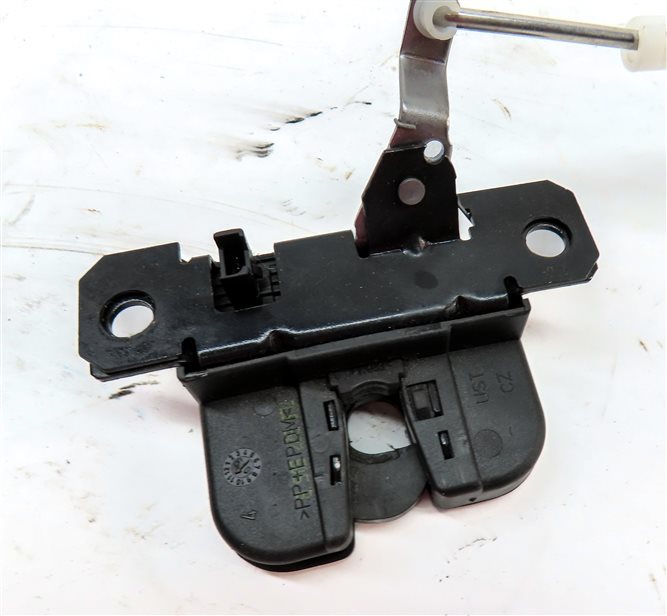 Thumbnail 9: 2010 PORSCHE CAYENNE (957) REAR TRUNK TAILGATE HATCH LID LOCK LATCH ACTUATOR