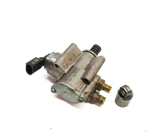 2008-2010 PORSCHE CAYENNE (957) 3.6L VR6 ENGINE HIGH PRESSURE FUEL PUMP