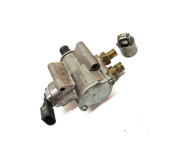 Thumbnail 3: 2008-2010 PORSCHE CAYENNE (957) 3.6L VR6 ENGINE HIGH PRESSURE FUEL PUMP