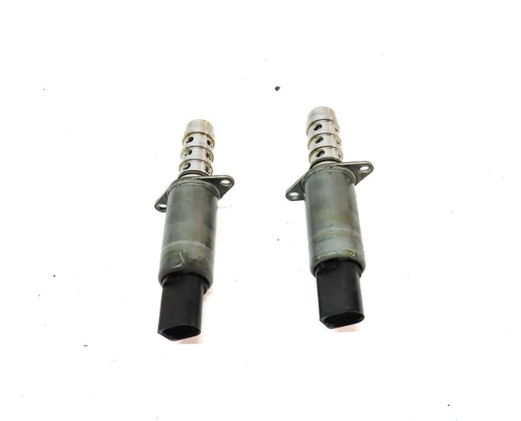 Thumbnail 2: 10 PORSCHE CAYENNE 957 3.6L (VR6) ENGINE VVT VARIABLE VALVE TIMING SOLENOID SET