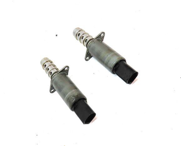 Thumbnail 3: 10 PORSCHE CAYENNE 957 3.6L (VR6) ENGINE VVT VARIABLE VALVE TIMING SOLENOID SET