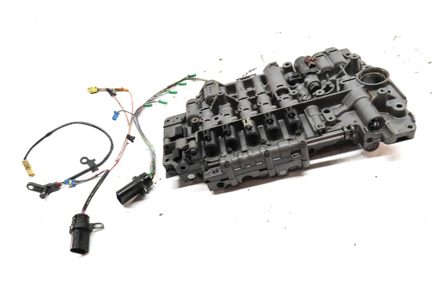 Thumbnail 2: 08-09 PORSCHE CAYENNE (955 957) 3.6L / 4.8L AUTOMATIC TRANSMISSION VALVE BODY