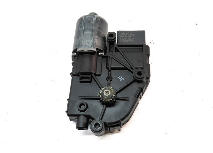 Thumbnail 5: 2007-2014 AUDI Q7 (4L) PANORAMIC SUNROOF MOTOR SUN ROOF MOTOR SUNSHADE MOTOR