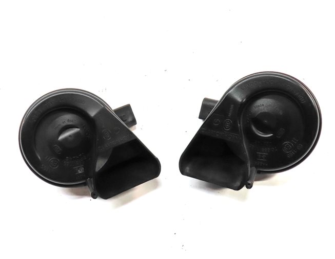 Thumbnail 2: 2007-2015 AUDI Q7 R8 (4L 4S) HIGH & LOW TONE NOTE SIGNAL SAFETY HORN SET-2
