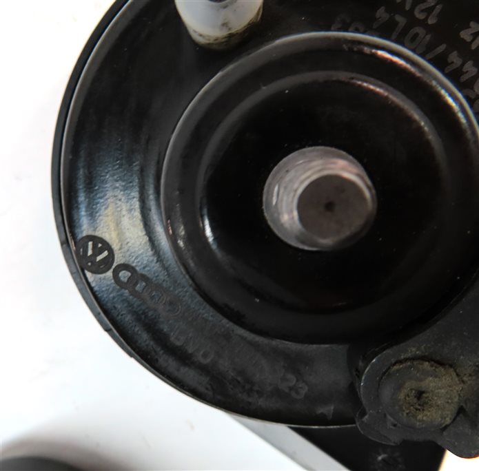 Thumbnail 6: 2007-2015 AUDI Q7 R8 (4L 4S) HIGH & LOW TONE NOTE SIGNAL SAFETY HORN SET-2