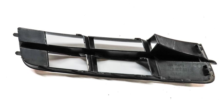 Thumbnail 5: 2011 AUDI Q7 (4L) FRONT LEFT DRIVER LOWER BUMPER AIR VENT GRILLE END