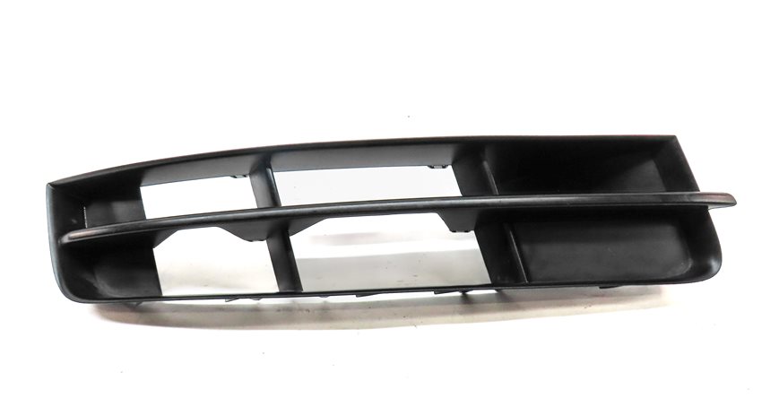 Thumbnail 2: 2011 AUDI Q7 (4L) FRONT RIGHT PASSENGER LOWER BUMPER AIR VENT GRILLE END