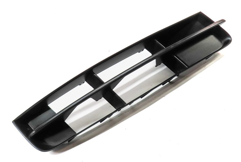 Thumbnail 3: 2011 AUDI Q7 (4L) FRONT RIGHT PASSENGER LOWER BUMPER AIR VENT GRILLE END