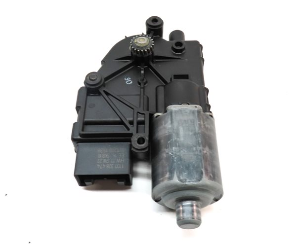 Thumbnail 6: 2007-2014 AUDI Q7 (4L) PANORAMIC SUNROOF MOTOR SUN ROOF MOTOR SUNSHADE MOTOR