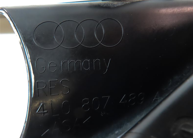 Thumbnail 6: 2011 AUDI Q7 (4L) FRONT LEFT DRIVER LOWER BUMPER FOG LIGHT LAMP TRIM