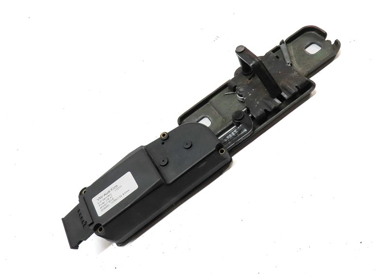 Thumbnail 3: 11 AUDI Q7 (4L) REAR TRUNK TAILGATE LIFTGATE HATCH LID LOCK LATCH STRIKER PLATE