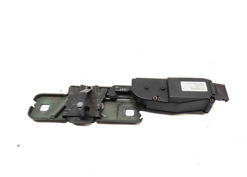 Thumbnail 5: 11 AUDI Q7 (4L) REAR TRUNK TAILGATE LIFTGATE HATCH LID LOCK LATCH STRIKER PLATE