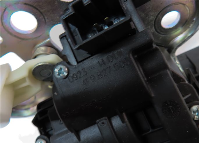 Thumbnail 6: 2011 AUDI Q7 (4L) REAR TRUNK TAILGATE LIFTGATE HATCH LID LOCK LATCH ACTUATOR