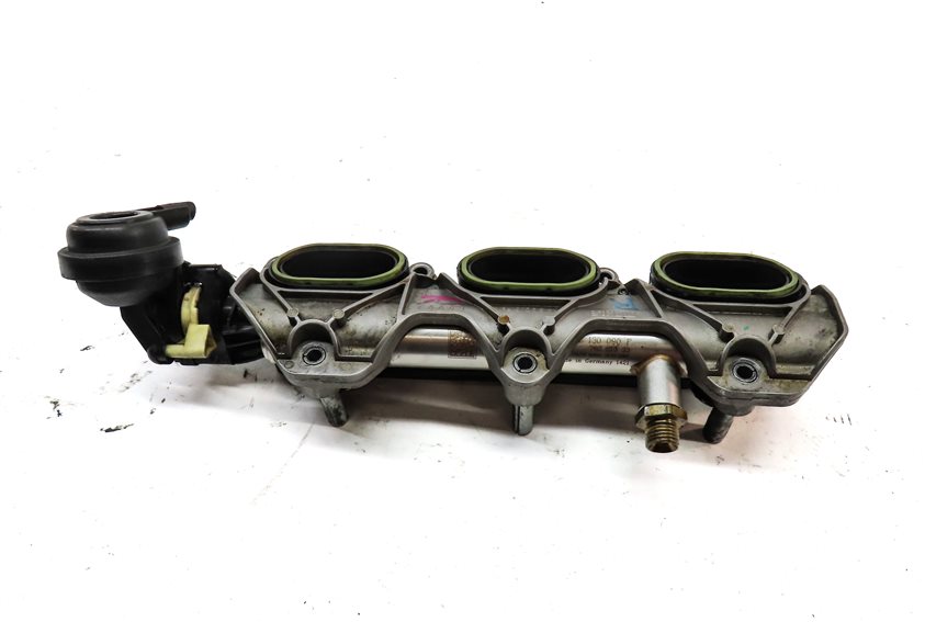 Thumbnail 5: 12-17 AUDI A6 A7 Q5 S5 SQ5 (C7 4G8 B8 8T 8R) RIGHT INTAKE MANIFOLD DIFFUSER RAIL