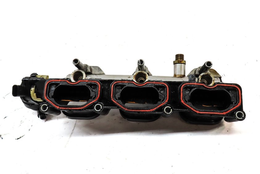 Thumbnail 6: 12-17 AUDI A6 A7 Q5 S5 SQ5 (C7 4G8 B8 8T 8R) RIGHT INTAKE MANIFOLD DIFFUSER RAIL