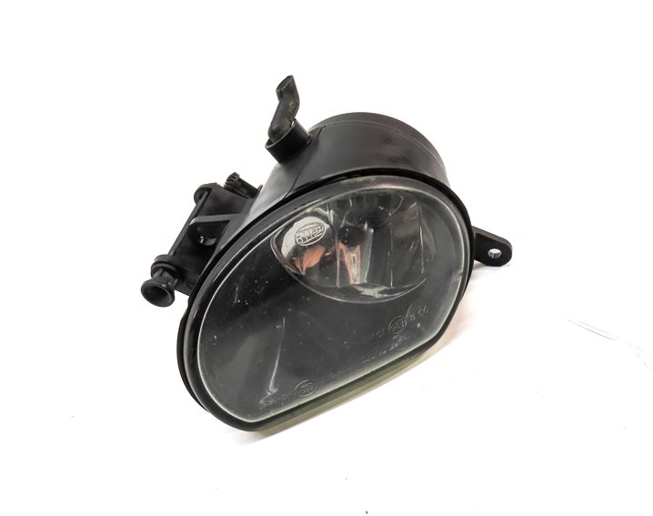 2010-2015 AUDI Q7 (4L) RIGHT FRONT PASSENGER FOGLIGHT FOG LIGHT LAMP
