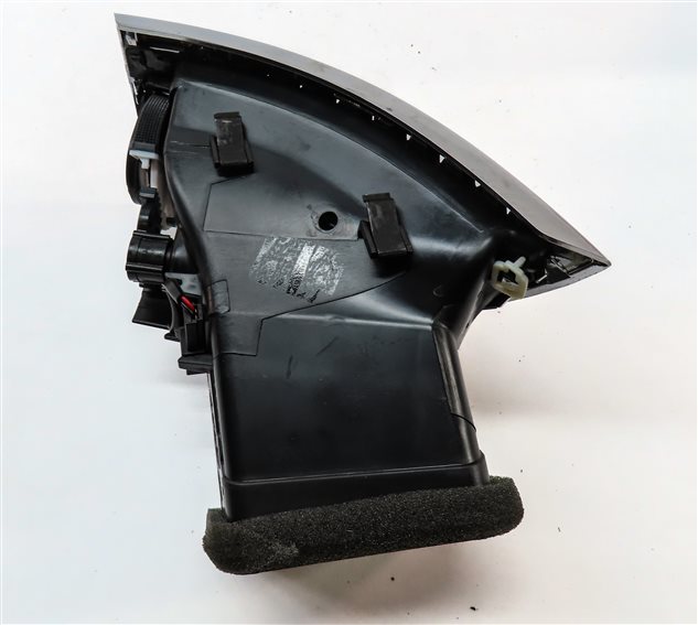 Thumbnail 5: 2011 AUDI Q7 (4L) FRONT RIGHT PASSENGER DASH HEAT AIR AC HVAC VENT (Black)
