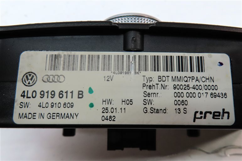 Thumbnail 6: 2010-2011 AUDI Q7 (4L) CENTER CONSOLE RADIO MMI NAVIGATION CONTROL SWITCH PANEL