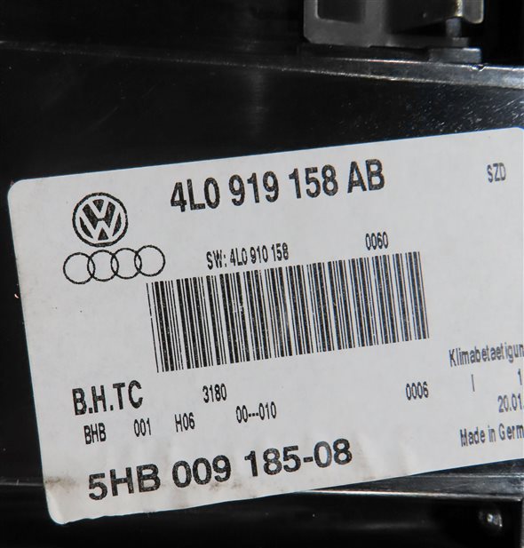 Thumbnail 8: 2010-2012 AUDI Q7 (4L) REAR HEATER A/C TEMPERATURE CONTROL PANEL w/ HEATED SEAT