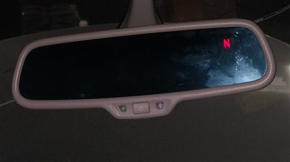 Thumbnail 2: 2010-2015 AUDI Q7 (4L) INTERIOR AUTODIM REAR VIEW MIRROR w/ COMPASS (Gray)